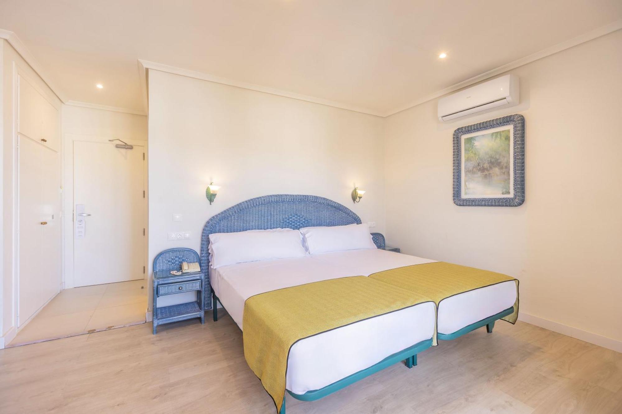 Roquetas Hotel 4*